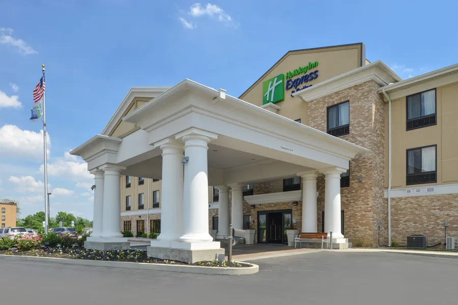 Holiday Inn Express & Suites Greenfield by IHG hotel detail image 2
