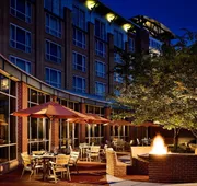 The Chattanoogan Hotel, Curio Collection by Hilton hotel detail image 3