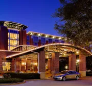 The Chattanoogan Hotel, Curio Collection by Hilton hotel detail image 4