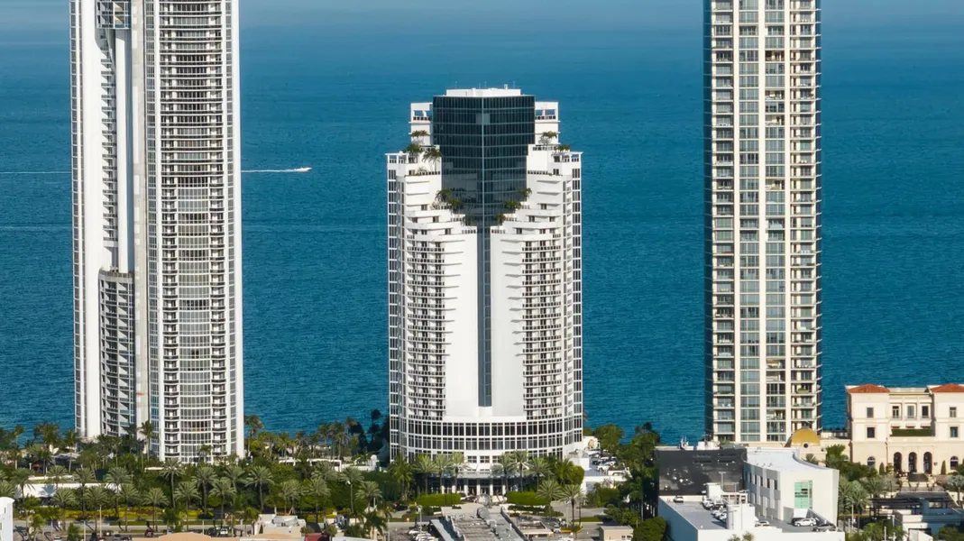 Trump International Beach Resort hotel detail image 2