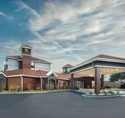 La Quinta Inn & Suites by Wyndham Shreveport Airport hotel detail image 3