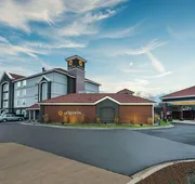 La Quinta Inn & Suites by Wyndham Shreveport Airport hotel detail image 4