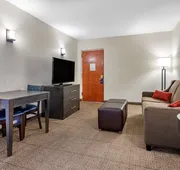 Comfort Suites Fort Pierce I-95 hotel detail image 4