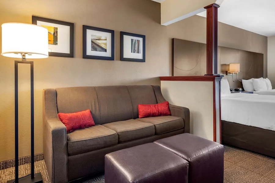 Comfort Suites Fort Pierce I-95 hotel detail image 6