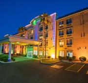 Holiday Inn Express Hotel & Suites PEORIA NORTH - GLENDALE by IHG hotel detail image 3