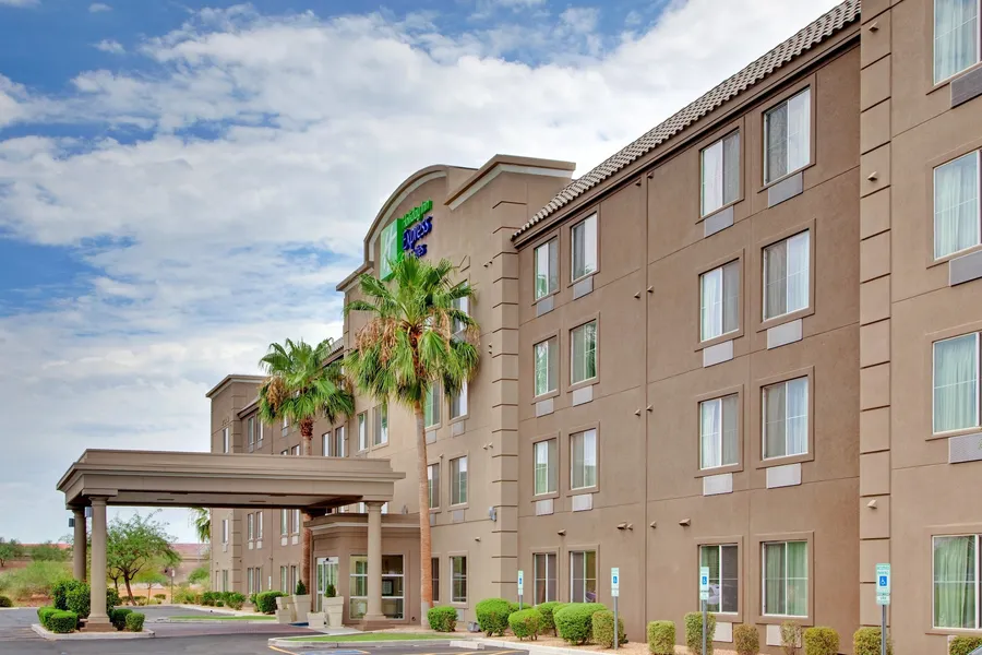 Holiday Inn Express Hotel & Suites PEORIA NORTH - GLENDALE by IHG hotel detail image 6