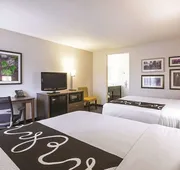 La Quinta Inn & Suites by Wyndham Atlanta Midtown - Buckhead hotel detail image 7