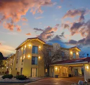 La Quinta Inn & Suites by Wyndham Denver Golden hotel detail image 3