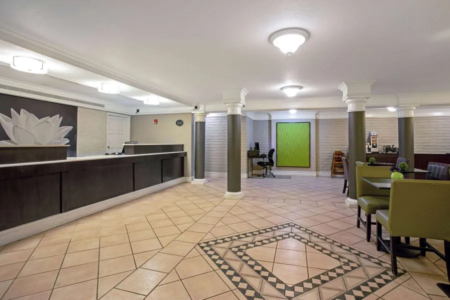 La Quinta Inn & Suites by Wyndham Denver Golden hotel detail image 6