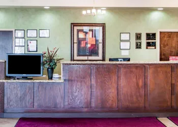 Clarion Inn Central hotel thumbnail 3