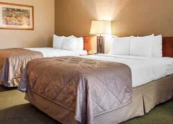 Clarion Inn Central hotel thumbnail 8