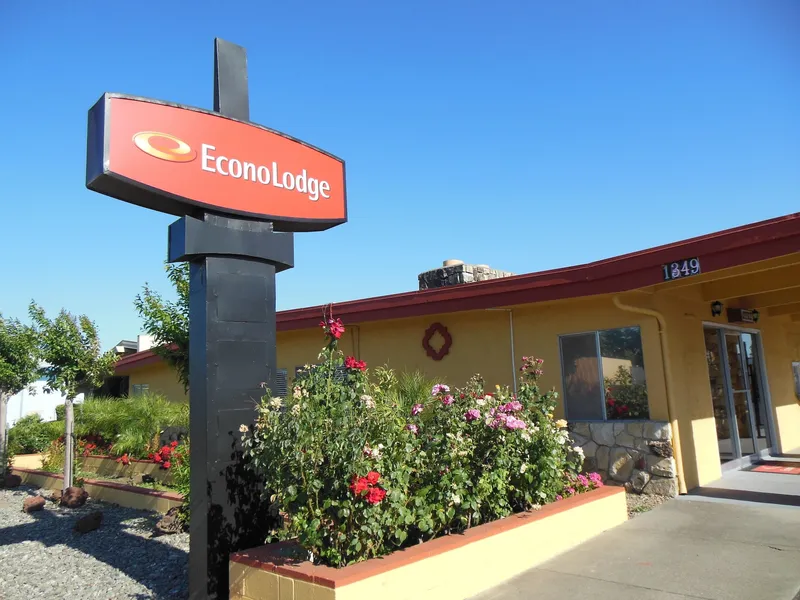 Econo Lodge hotel detail image 2