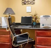 Econo Lodge Lubbock I-27 hotel detail image 3
