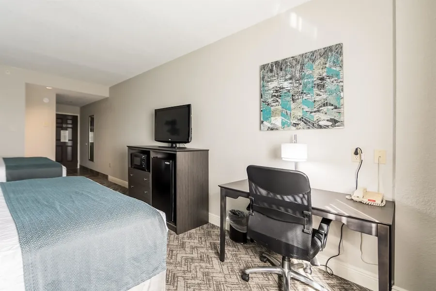 Best Western Plus Sebastian Hotel & Suites hotel detail image 6