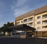 Courtyard by Marriott Austin South hotel detail image 4