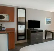 Days Inn & Suites by Wyndham Collingwood hotel detail image 5