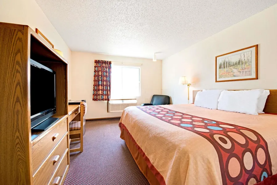 Super 8 by Wyndham Plano/Dallas Area hotel detail image 6