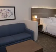 Holiday Inn Express & Suites Colorado Springs North by IHG hotel detail image 5