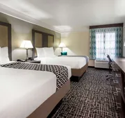 La Quinta Inn & Suites by Wyndham Seguin hotel detail image 7