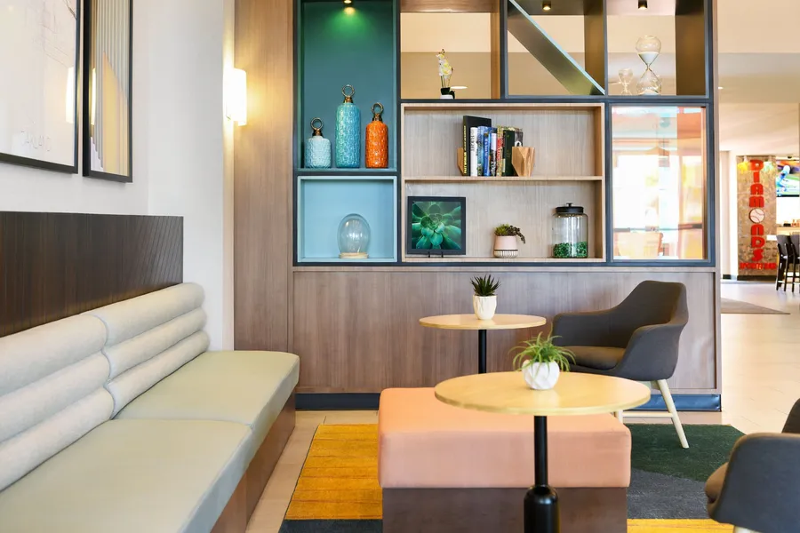 Holiday Inn & Suites Oakland Airport by IHG hotel detail image 6