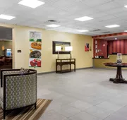Quality Inn & Suites Charleston - Civic Center hotel detail image 7