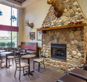 Comfort Inn & Suites Branson Meadows hotel detail image 4