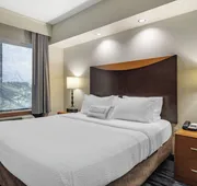 Fairfield Inn & Suites by Marriott Commerce hotel detail image 4