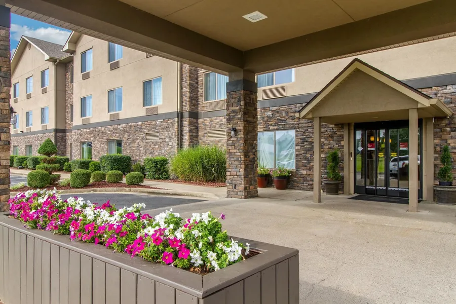 Comfort Suites Danville hotel detail image 2