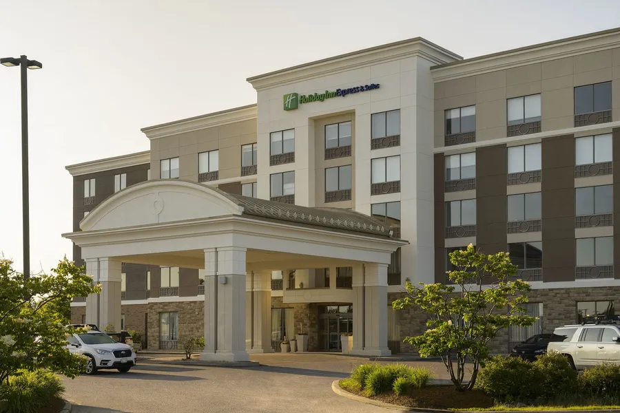 Holiday Inn Express & Suites North Bay by IHG hotel detail image 2
