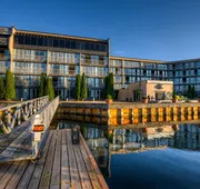 Oceanfront Suites at Cowichan Bay hotel detail image 3