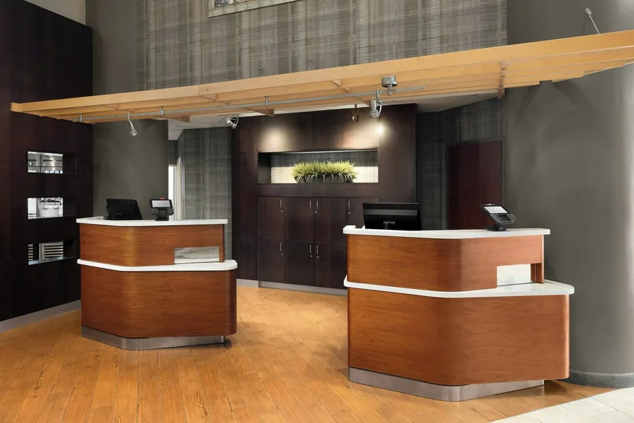 Courtyard by Marriott Long Island MacArthur Airport hotel detail image 6