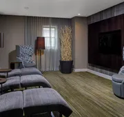 Courtyard by Marriott Long Island MacArthur Airport hotel detail image 7