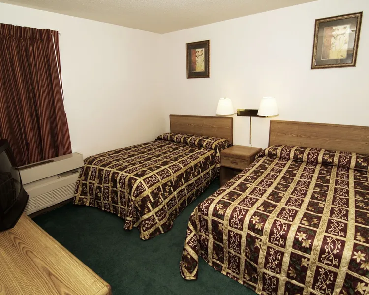 Rodeway Inn & Suites Austin I-90 hotel detail image 6