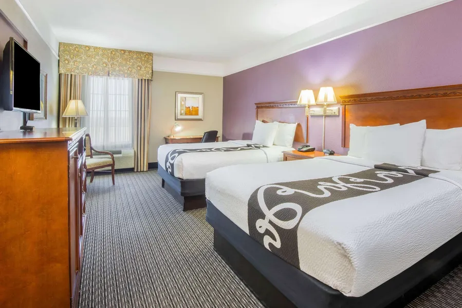 La Quinta Inn & Suites by Wyndham Gainesville hotel detail image 6