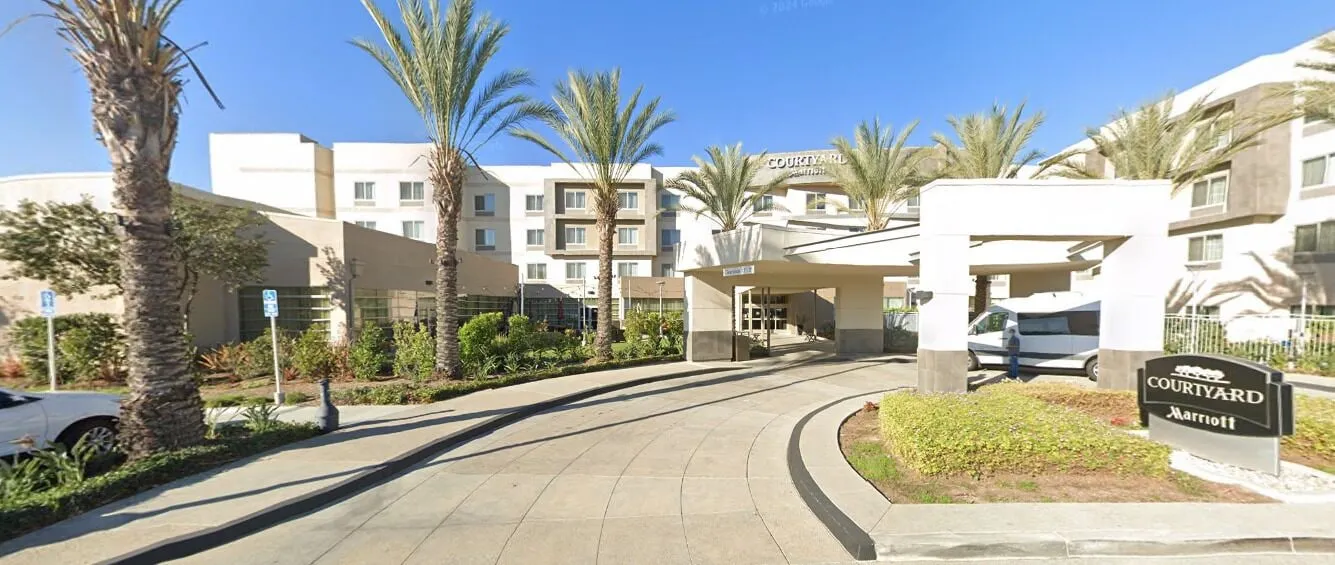 Courtyard by Marriott Long Beach Airport hotel detail image 2