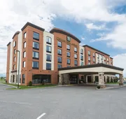 Quality Inn & Suites Levis hotel detail image 3