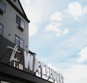 Wayfinder Newport hotel detail image 3