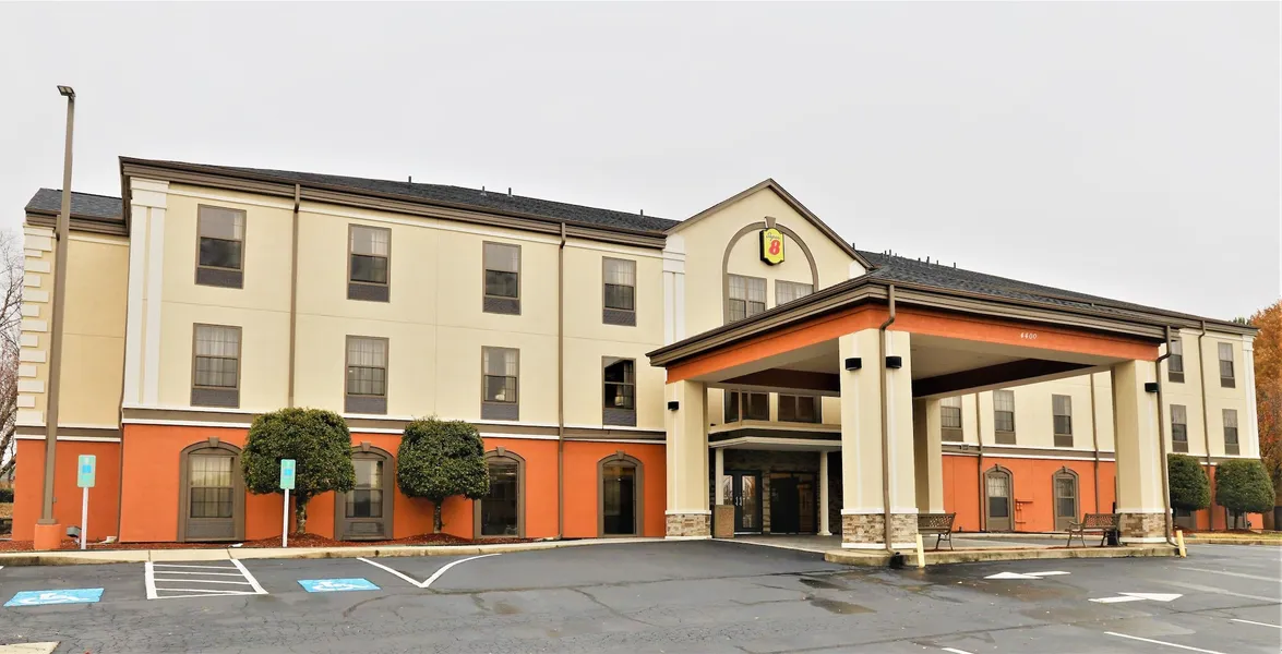 Super 8 by Wyndham High Point/Greensboro hotel detail image 2
