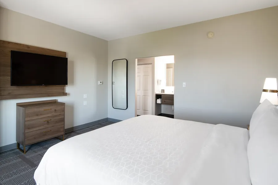 Staybridge Suites Phoenix - Glendale Sports Dist by IHG hotel detail image 6