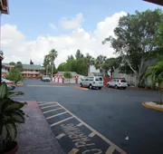 Howard Johnson by Wyndham Ft. Myers FL hotel detail image 5