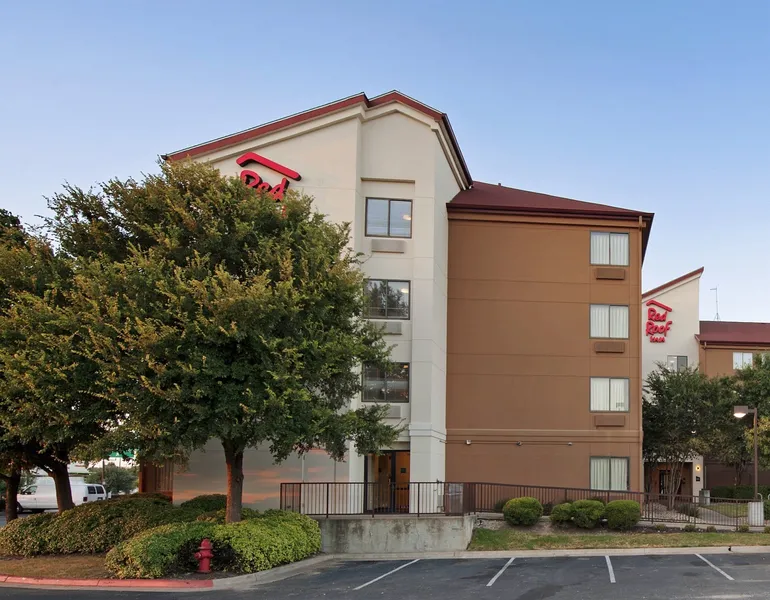 Red Roof Inn PLUS+ Austin South – Airport. hotel detail image 2