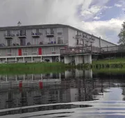 Super 8 by Wyndham Sturbridge hotel detail image 5