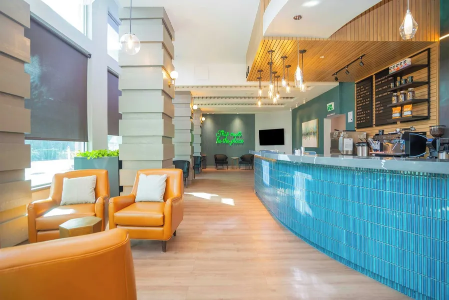 Sandman Signature Surrey-Guildford Suites hotel detail image 6
