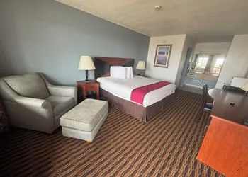 Budget Host Inn hotel thumbnail 3