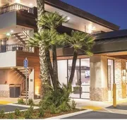 Studio 6 Suites – Stockton, CA – Waterfront hotel detail image 3