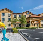Comfort Inn & Suites Northeast - Gateway hotel detail image 3