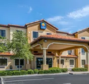 Comfort Inn & Suites Northeast - Gateway hotel detail image 4