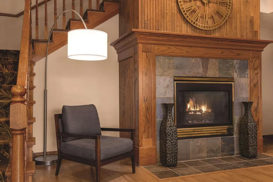 Country Inn & Suites by Radisson, Forest Lake, MN hotel detail image 2