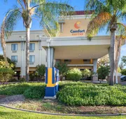 Comfort Suites Vacaville-Napa Valley Area hotel detail image 7
