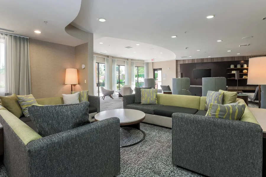Courtyard by Marriott Roseville Galleria Mall/Creekside Ridge Drive hotel detail image 2